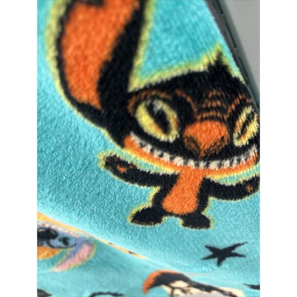*TikTok Viral* Stitch Halloween Plush Throw (Disney) 2024 - Picture 11 of 14